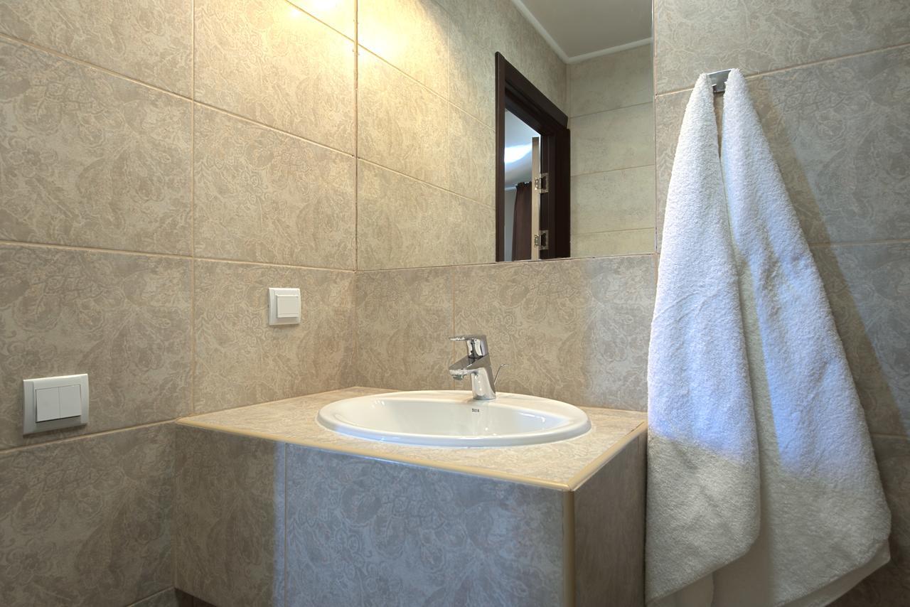 Advenus Hotel إلفيف المظهر الخارجي الصورة