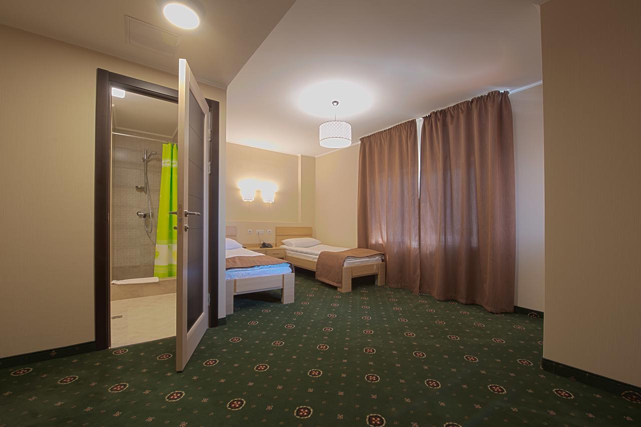 Advenus Hotel إلفيف المظهر الخارجي الصورة